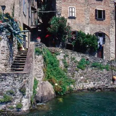 Feriehus Un Passo Dal Lago Dervio